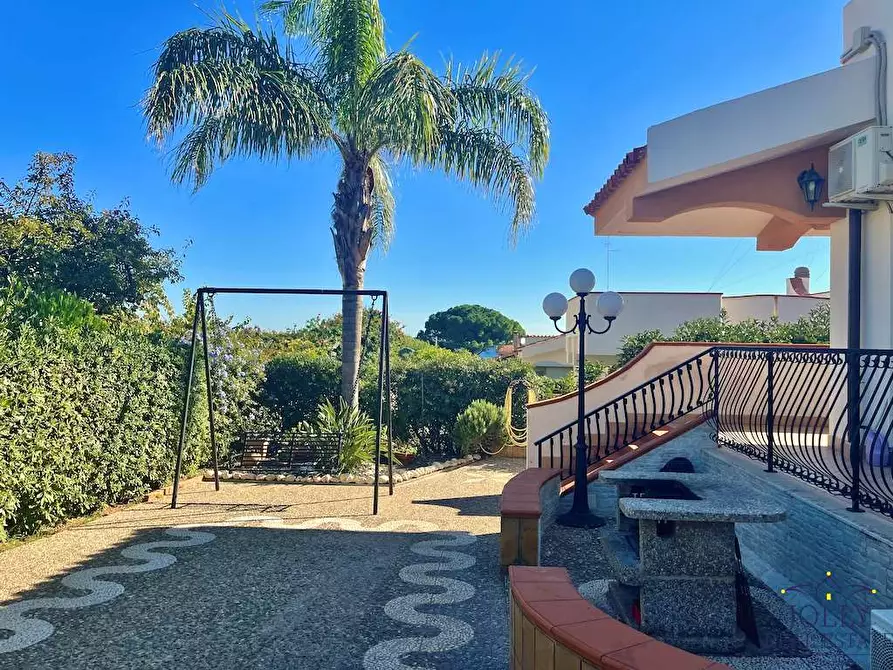 Immagine 38 di Villa in vendita  in via del castore a Siracusa