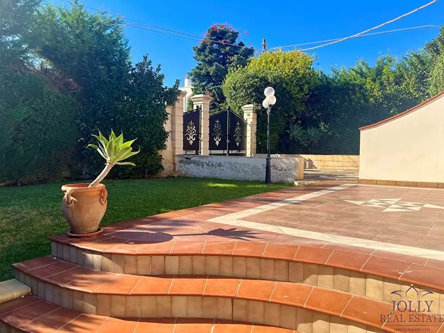 Immagine 64 di Villa in vendita  in via del castore a Siracusa