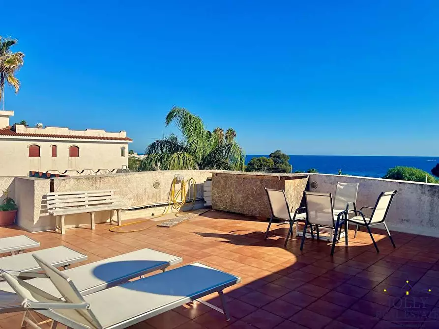 Immagine 70 di Villa in vendita  in via del castore a Siracusa