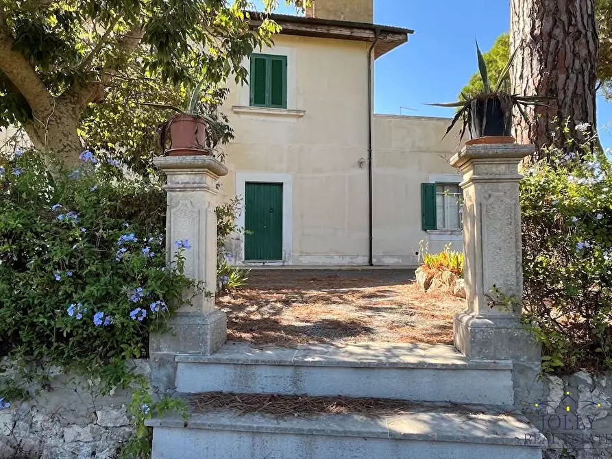 Immagine 4 di Rustico / casale in vendita  in Via Isola a Siracusa