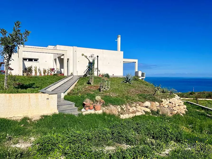 Immagine 49 di Villa in vendita  a Augusta