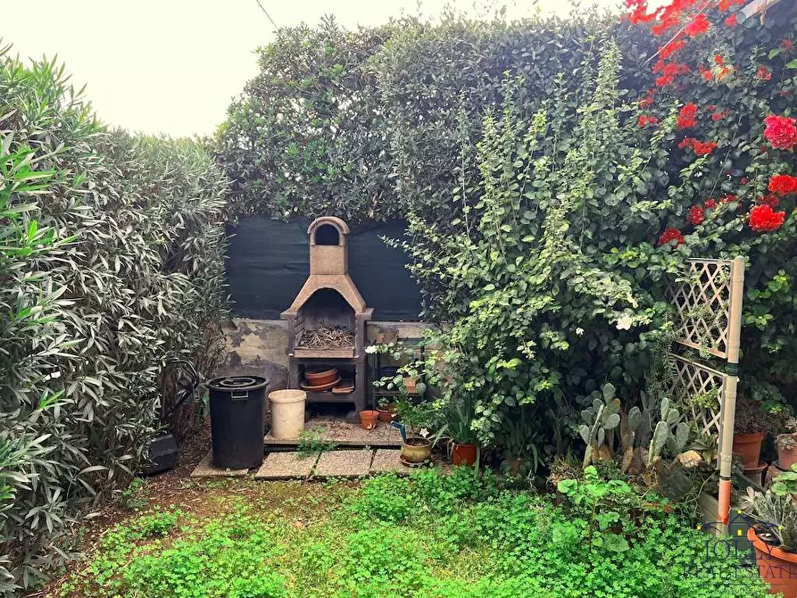 Immagine 21 di Villa in vendita  in via delle muse 32 a Siracusa