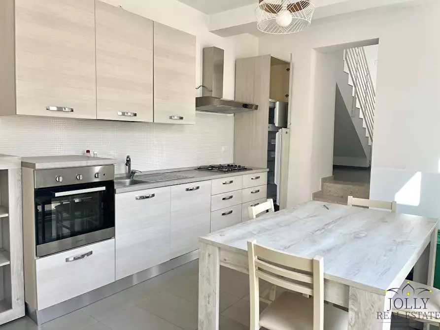 Immagine 16 di Villa in vendita  in via gela a Siracusa