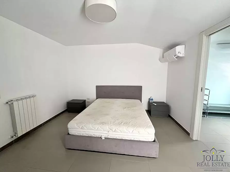 Immagine 27 di Villa in vendita  in via gela a Siracusa