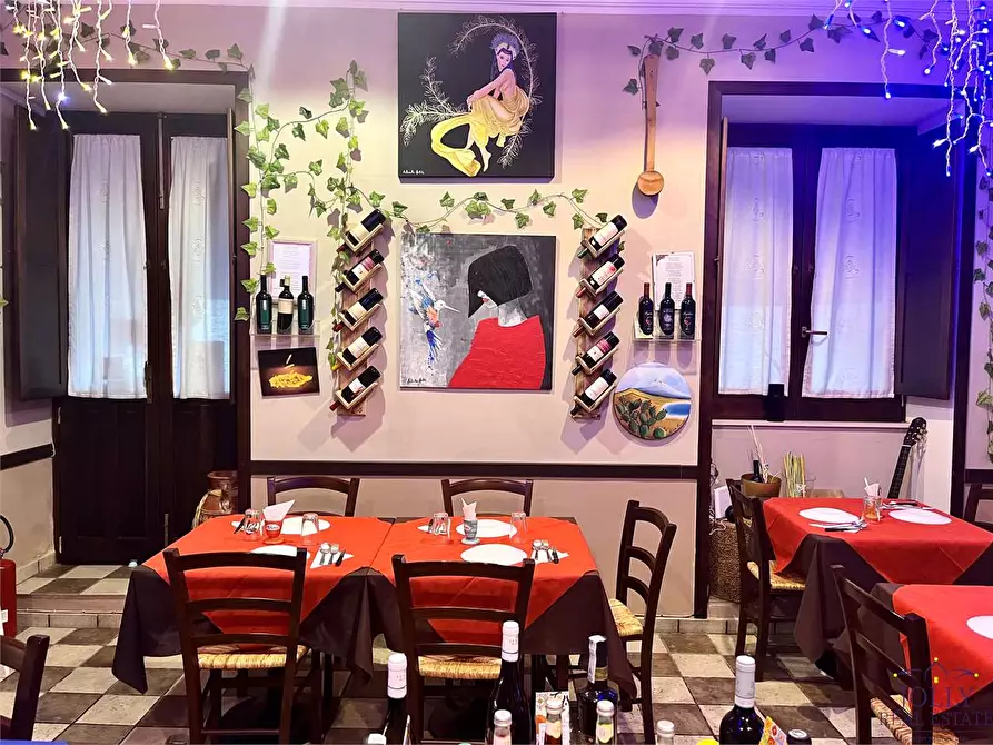 Immagine 8 di Negozio in vendita  in via dei platamoni 53 a Priolo Gargallo