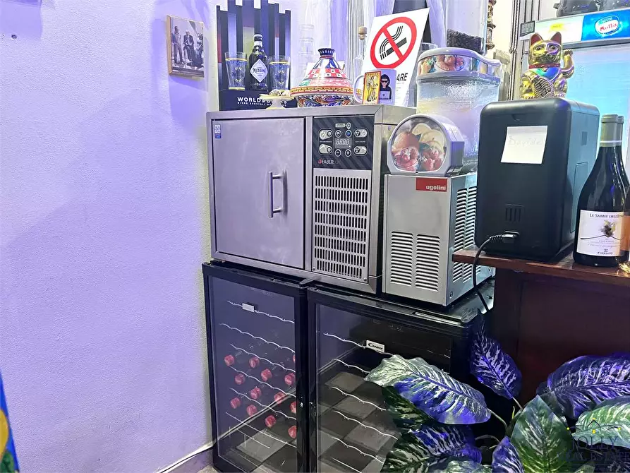 Immagine 28 di Negozio in vendita  in via dei platamoni 53 a Priolo Gargallo