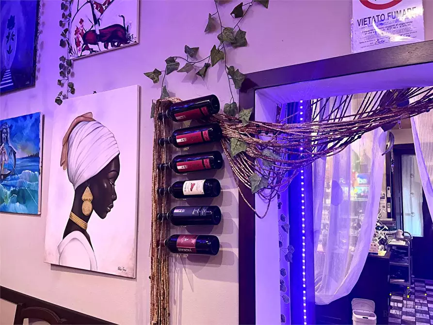 Immagine 35 di Negozio in vendita  in via dei platamoni 53 a Priolo Gargallo