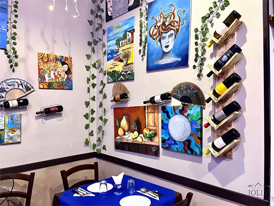 Immagine 1 di Negozio in vendita  in via dei platamoni 53 a Priolo Gargallo