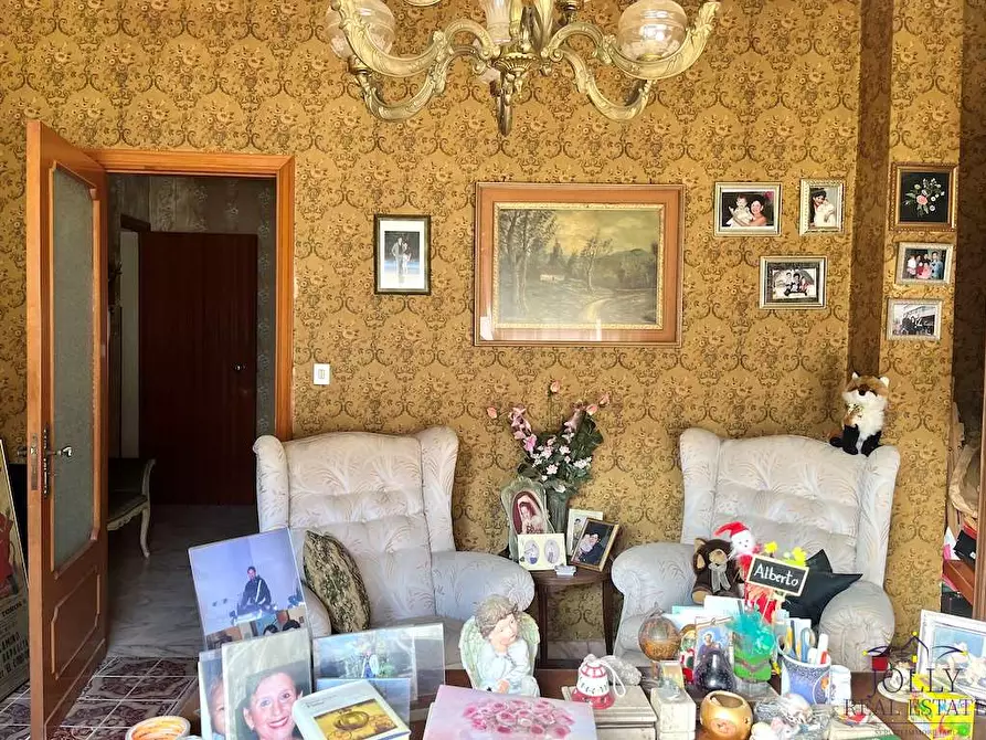 Immagine 11 di Stabile in vendita  in via alessandro manzoni a Floridia