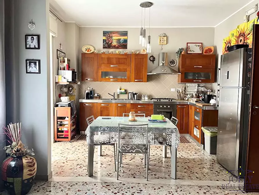 Immagine 3 di Appartamento in vendita  in Via Rosolini a Siracusa