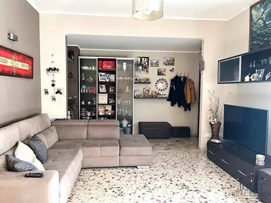 Immagine 5 di Appartamento in vendita  in Via Rosolini a Siracusa