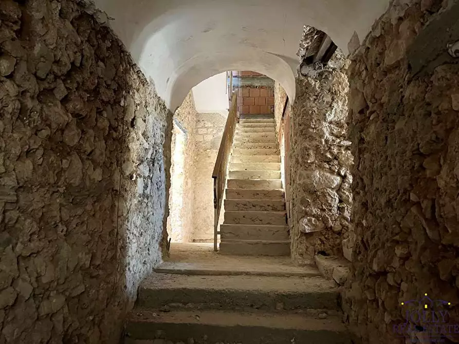 Immagine 4 di Stabile in vendita  in via saffi a Noto