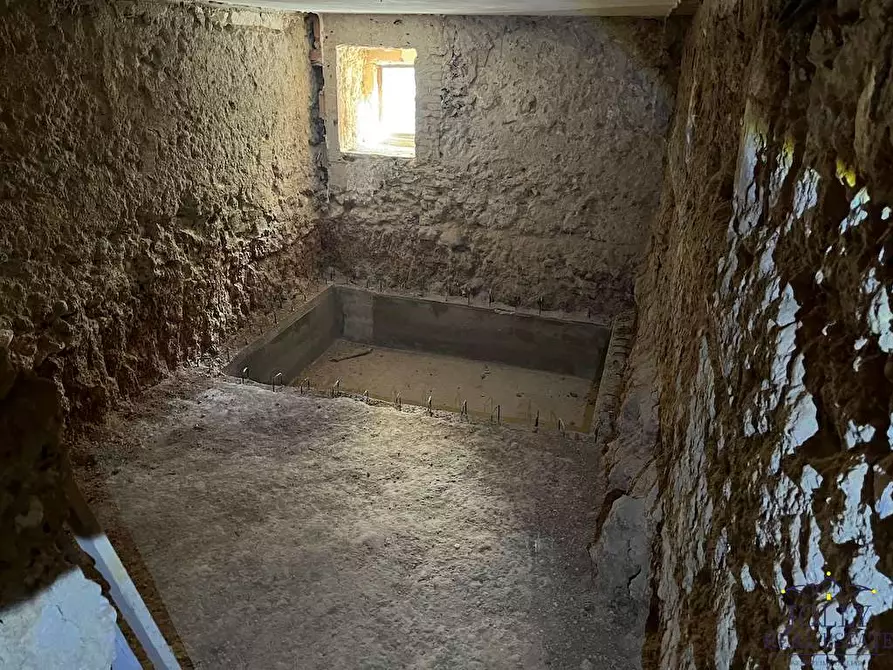 Immagine 5 di Stabile in vendita  in via saffi a Noto