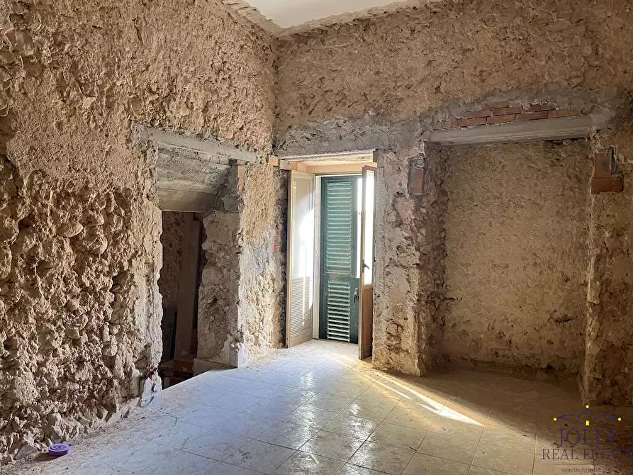 Immagine 6 di Stabile in vendita  in via saffi a Noto