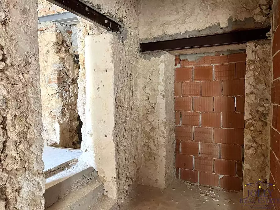 Immagine 8 di Stabile in vendita  in via saffi a Noto