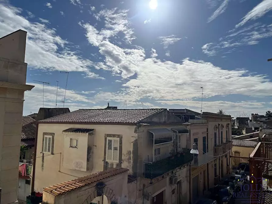 Immagine 33 di Stabile in vendita  in via saffi a Noto