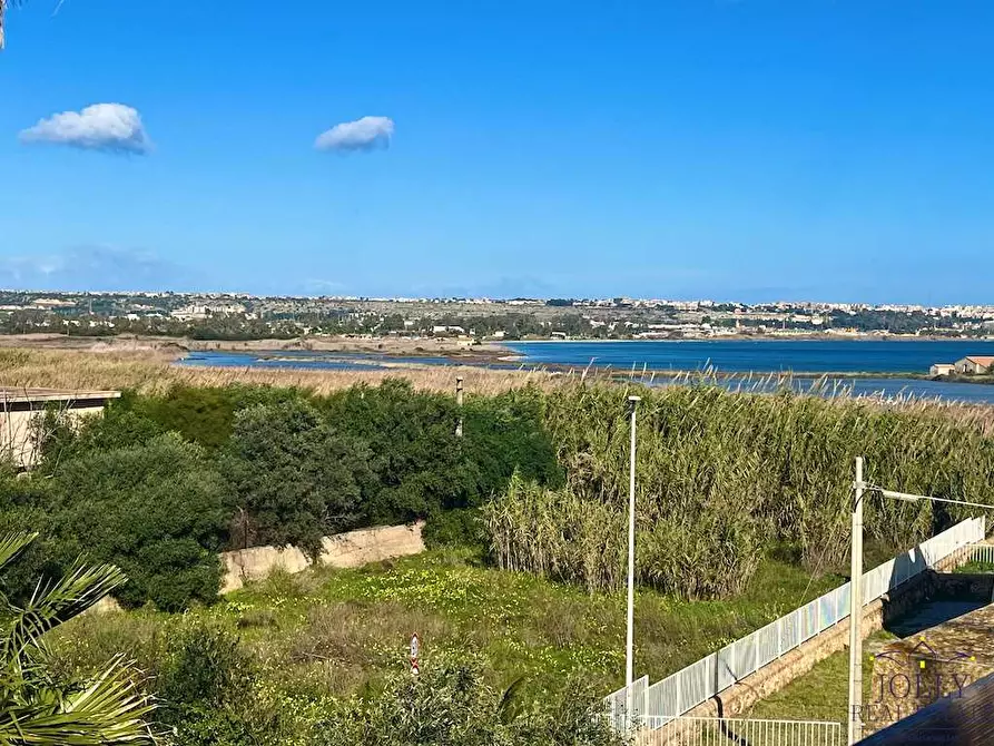 Immagine 75 di Villa in vendita  in via lido sacramento a Siracusa