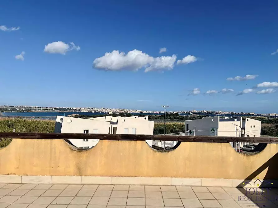 Immagine 76 di Villa in vendita  in via lido sacramento a Siracusa