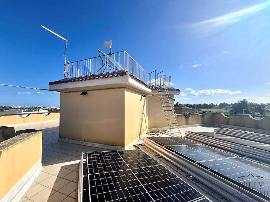 Immagine 77 di Villa in vendita  in via lido sacramento a Siracusa