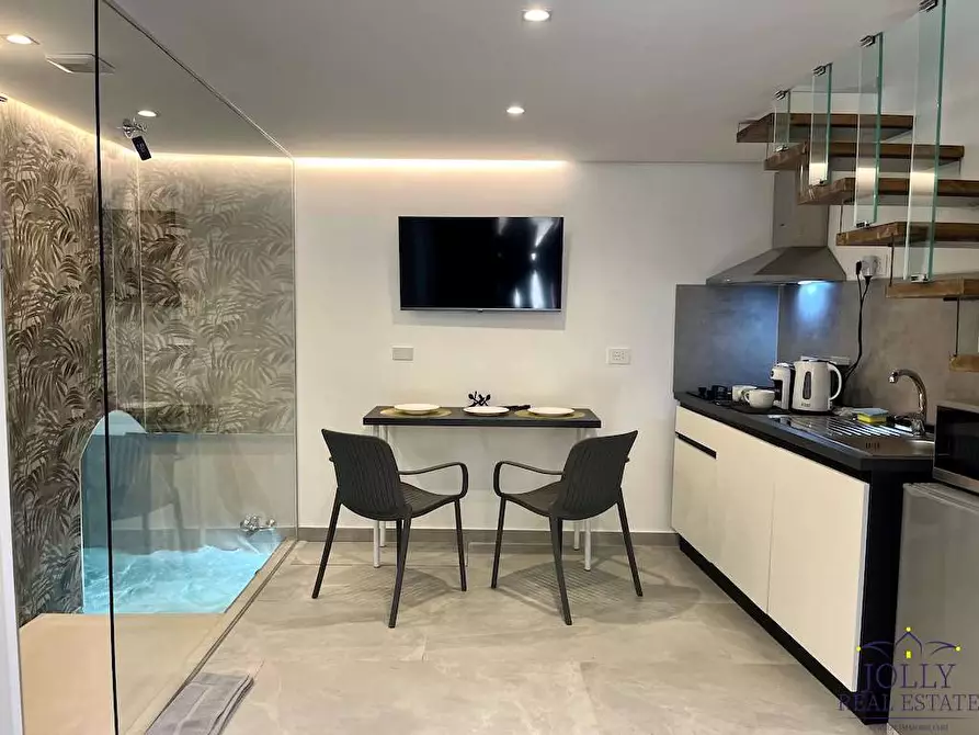 Immagine 1 di Monolocale in vendita  in Piazzale Marconi a Siracusa