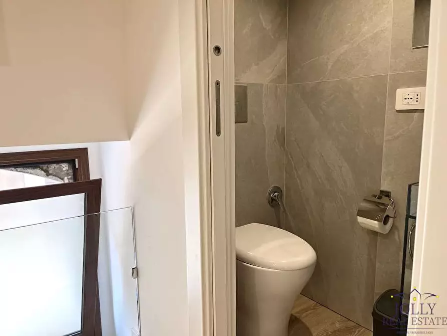 Immagine 11 di Monolocale in vendita  in Piazzale Marconi a Siracusa