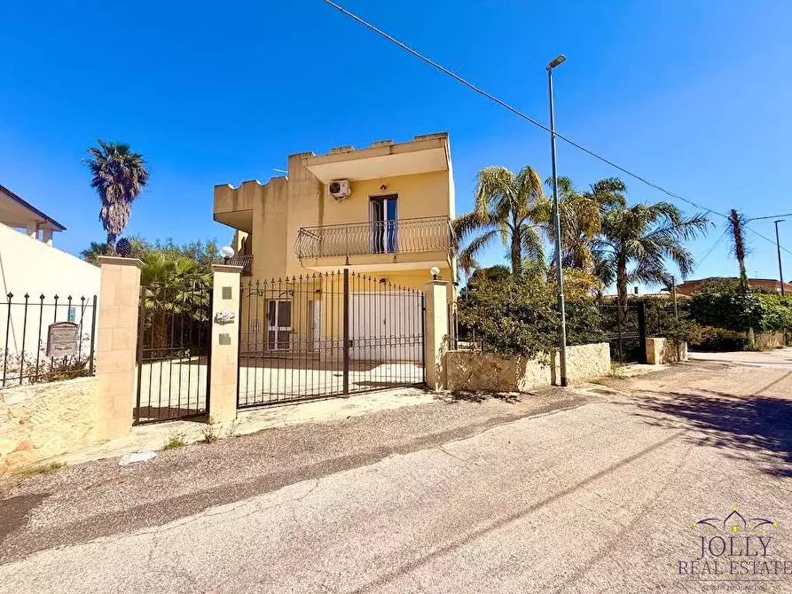 Immagine 81 di Villa in vendita  in via lido sacramento a Siracusa