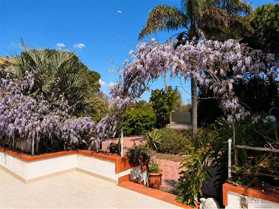 Immagine 20 di Villa in vendita  in Via Lido Sacramento a Siracusa