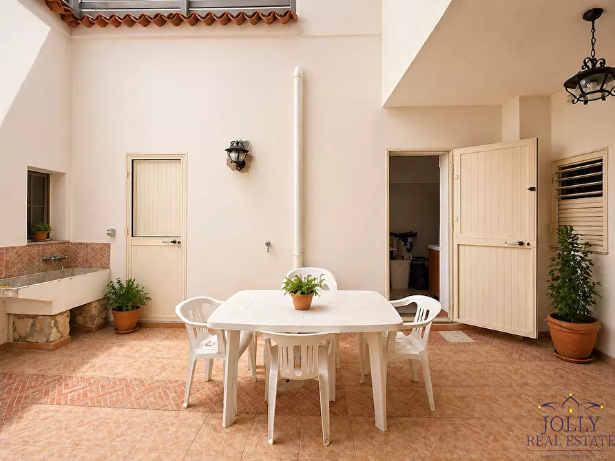 Immagine 4 di Casa indipendente in vendita  in Via Torino a Siracusa