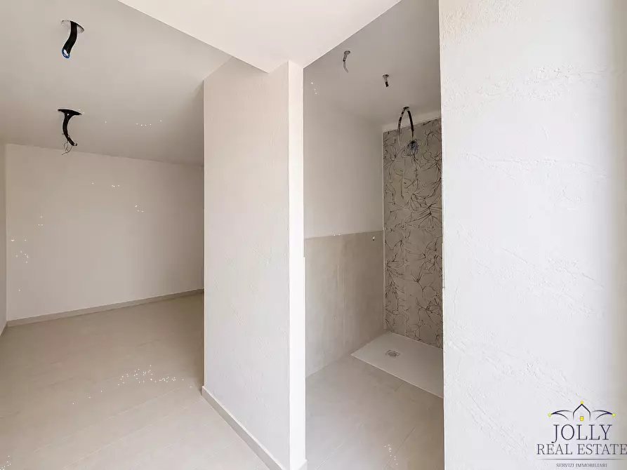 Immagine 3 di Appartamento in vendita  in Via dei mergulensi  a Siracusa