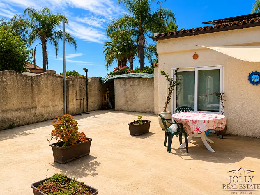 Immagine 36 di Villa in vendita  in via lago maggiore a Siracusa