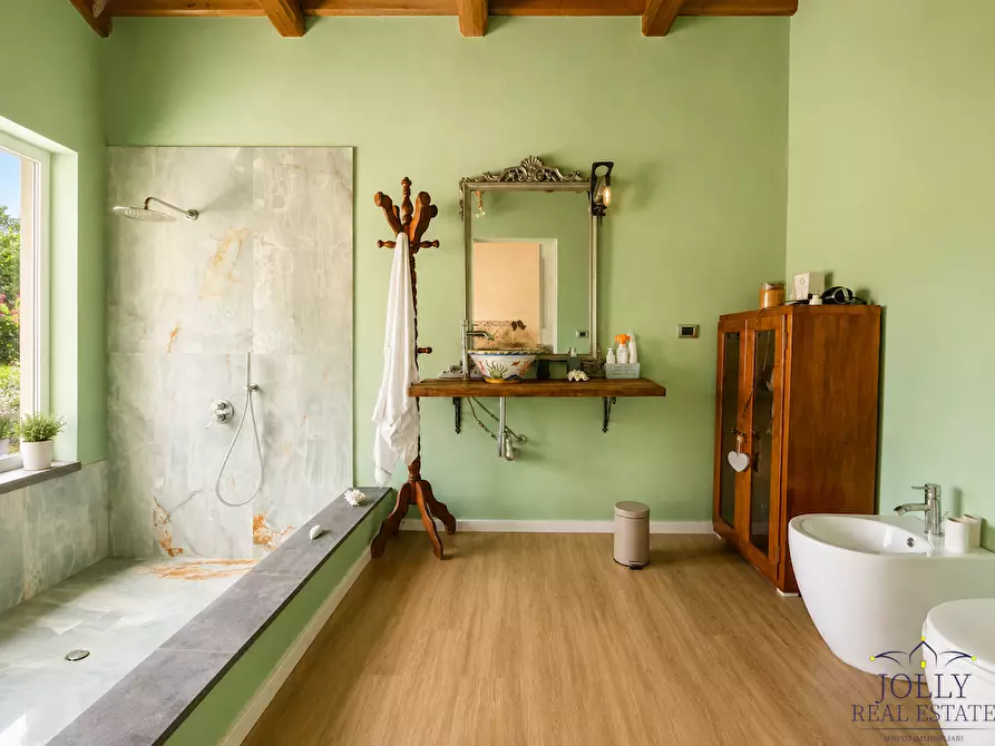 Immagine 41 di Villa in vendita  in via lago maggiore a Siracusa