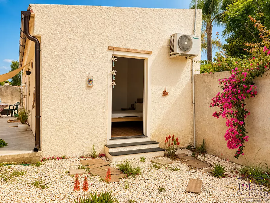 Immagine 44 di Villa in affitto  in via lago maggiore a Siracusa