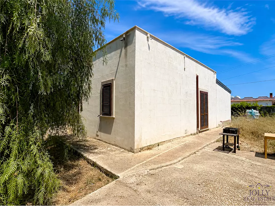 Immagine 3 di Villa in vendita  in Traversa pozzo nuovo a Siracusa