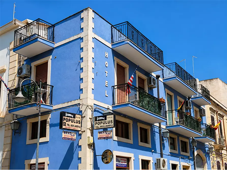 Immagine 1 di Hotel in vendita  in Via pasubio  a Siracusa