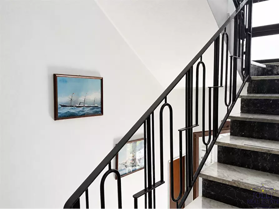 Immagine 9 di Hotel in vendita  in Via pasubio  a Siracusa