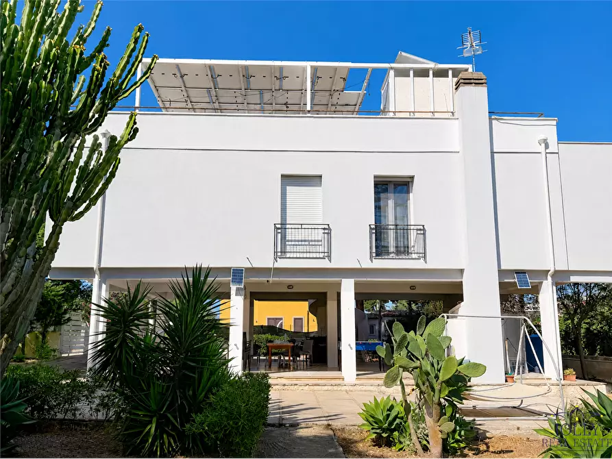 Immagine 36 di Villa in vendita  in via prometeo a Siracusa