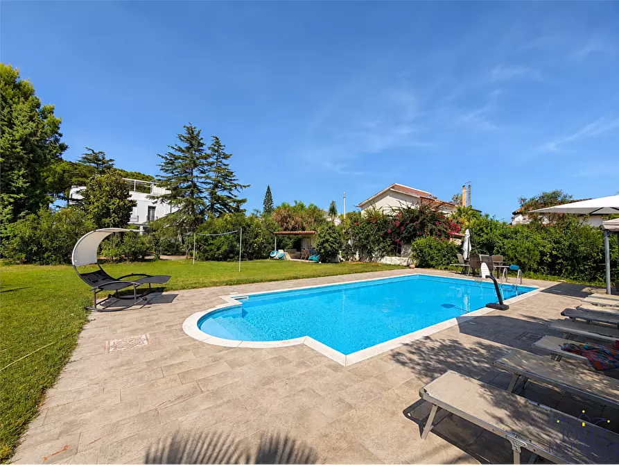 Immagine 51 di Villa in vendita  in via prometeo a Siracusa