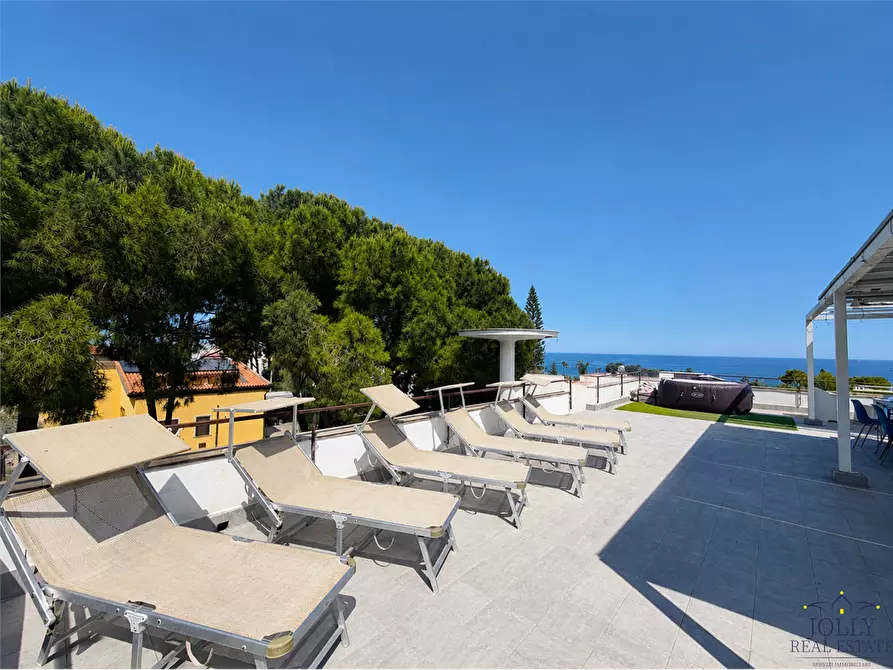 Immagine 28 di Villa in vendita  in via prometeo a Siracusa