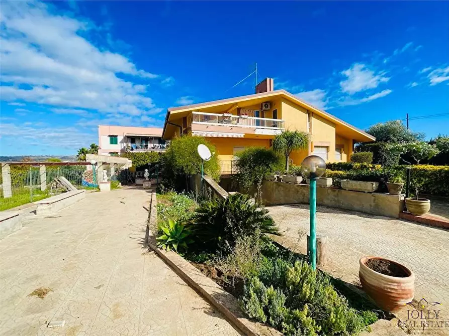 Immagine 45 di Villa in vendita  in Contrada madonna Marina  a Noto