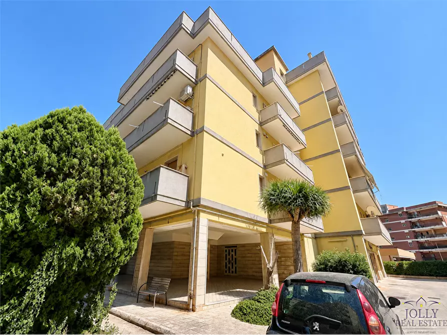 Immagine 40 di Quadrilocale in vendita  in ronco II via tisia a Siracusa