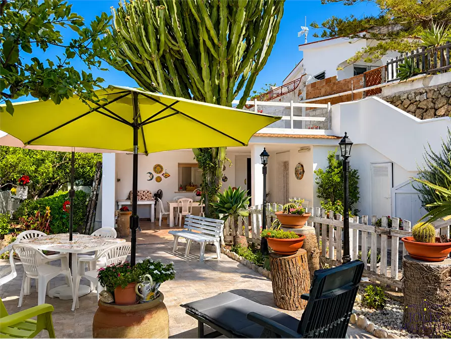 Immagine 28 di Villa in vendita  in CONTRADA PIZZUTA a Noto