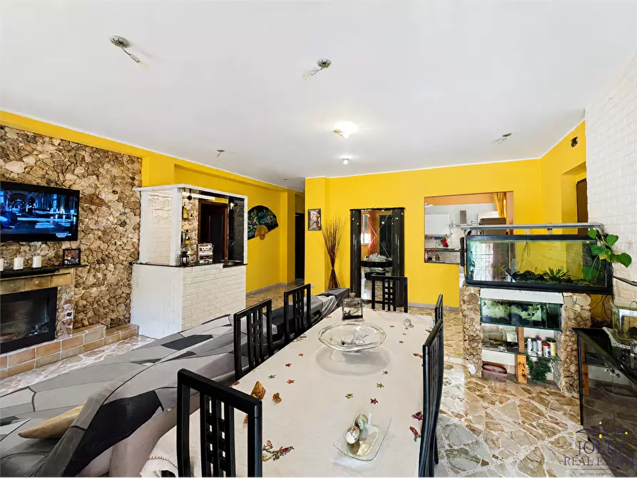 Immagine 7 di Appartamento in vendita  in Via Europa  a Siracusa