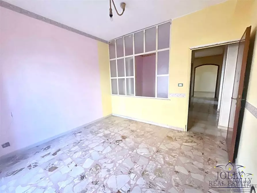 Immagine 17 di Quadrilocale in vendita  in Alessandro Specchi a Siracusa