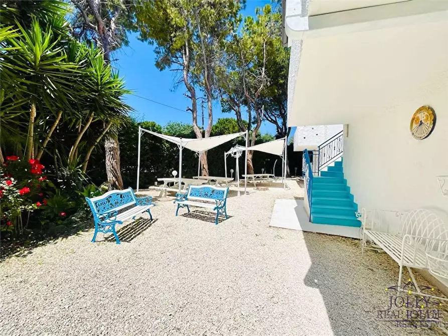 Immagine 5 di Villa in vendita  in Via Senigallia a Siracusa