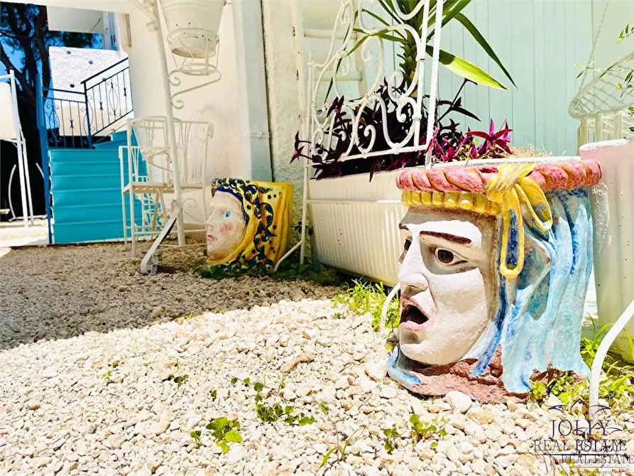 Immagine 9 di Villa in vendita  in Via Senigallia a Siracusa