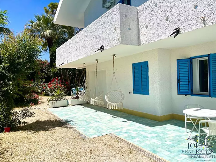 Immagine 10 di Villa in vendita  in Via Senigallia a Siracusa