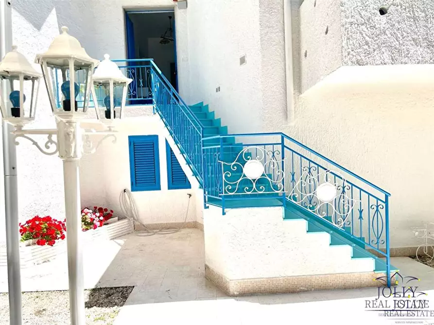 Immagine 14 di Villa in vendita  in Via Senigallia a Siracusa