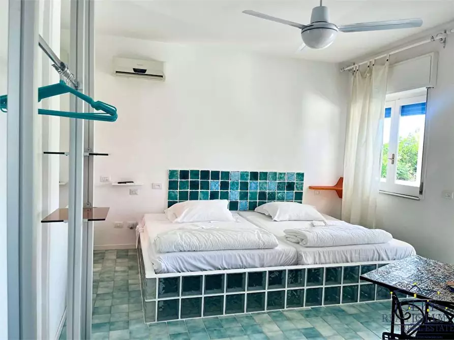 Immagine 18 di Villa in vendita  in Via Senigallia a Siracusa