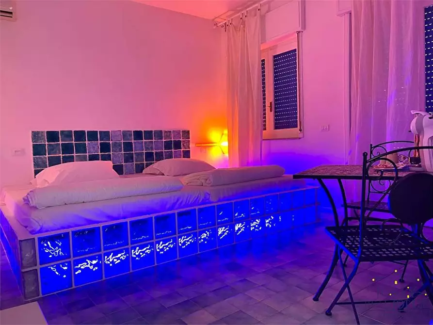 Immagine 19 di Villa in vendita  in Via Senigallia a Siracusa