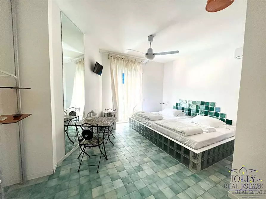 Immagine 32 di Villa in vendita  in Via Senigallia a Siracusa